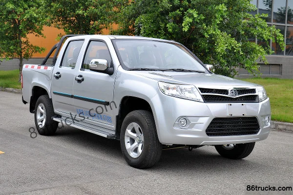 Huakai Pickup Luxury Edition 2015 Model 2.8L Diesel Short Wheelbase Double Row Pickup Cab