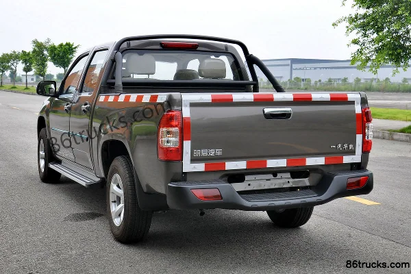 Pick-up Huakai version standard 2015 2,8 L diesel empattement long double cabine Carrosserie (2) | 86Trucks