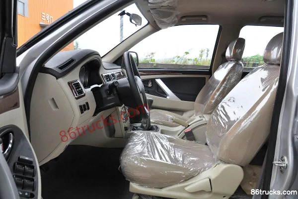 Pick-up Huakai version luxe 2015 2,2 L essence empattement long double cabine Châssis (3) | 86Trucks