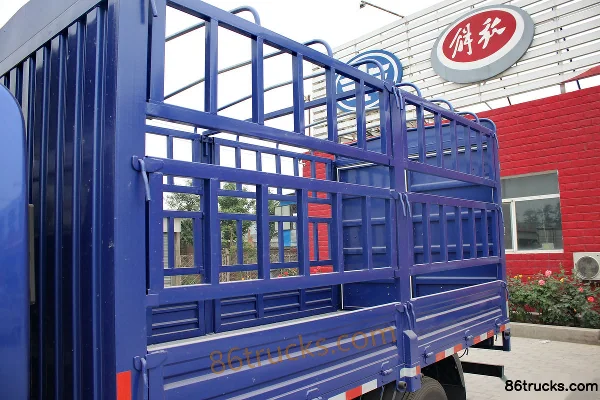 Tangjun Ouling Série T1 95 ch 4X2(6 roues) camion léger à grille à cabine simple 3,7 m Carrosserie (1) | 86Trucks