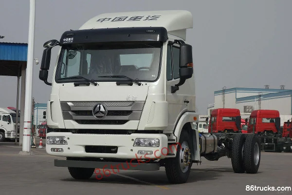 Sinotruk Hohan J5G Medium Truck 206 hp 4X2(6 wheels) Cargo Truck Chassis Exterior (3) | 86Trucks