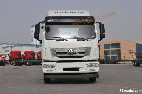 Sinotruk Hohan J5G Medium Truck 206 hp 4X2(6 wheels) Cargo Truck Chassis Exterior (2) | 86Trucks