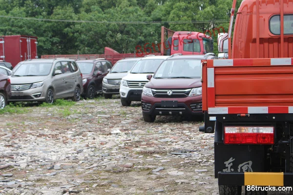 Dongfeng Duolika D6 130hp 4X2(6 wheels) 3.8m Semi-crew Flatbed Light Truck (Yellow Plate) Body (1) | 86Trucks