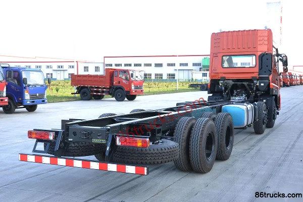 Sinotruk Wangpai W5B-M camion lourd 310 ch 8X4(12 roues) camion porteur à grille de 9,6 m Extérieur (2) | 86Trucks