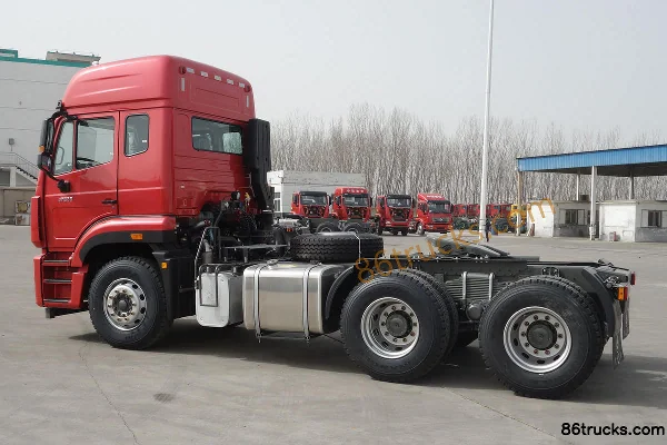 Sinotruk Hohan J5G heavy truck 340 hp 6X4(10 wheels) hazardous material tractor truck Exterior (3) | 86Trucks