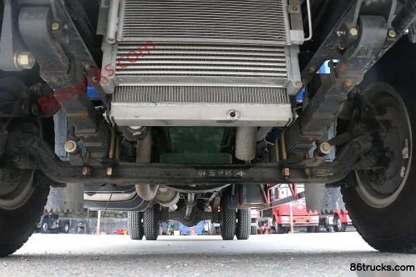 FAW Liute Jinlu Medium Truck 160 hp 4X2(6 wheels) 7.7m Van Cargo Truck (378 axle) Chassis (1) | 86Trucks
