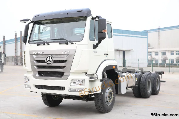 Sinotruk Hohan J7B heavy truck 380 hp 6X4(10 wheels) cargo truck chassis Exterior (2) | 86Trucks