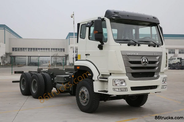 Sinotruk Hohan J7B heavy truck 380 hp 6X4(10 wheels) cargo truck chassis Exterior