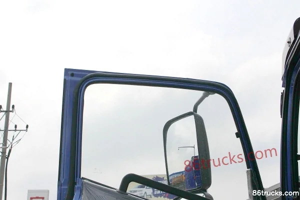 Foton Ruiwo Medium Truck 168hp 4X2(6 wheels) 6.7m Van Cargo Truck Chassis (6-speed) Cab (3) | 86Trucks