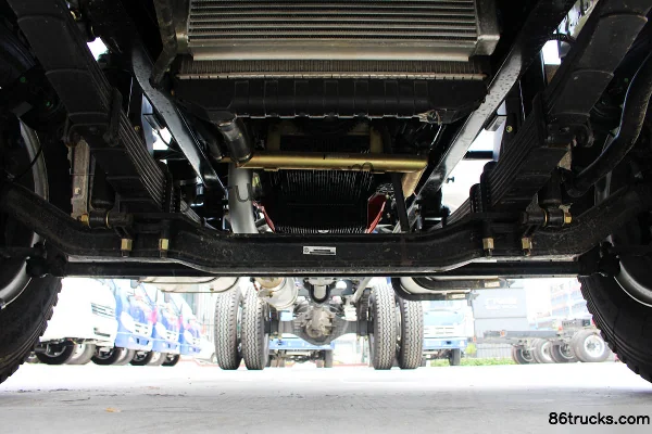 Foton Ruiwo Medium Truck 168hp 4X2(6 wheels) 6.7m Van Cargo Truck Chassis (6-speed) (2) | 86Trucks