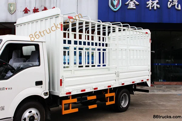 Jinbei Qiyun 95 hp 4X2(6 wheels) 3.3m Double Row Stake Truck (Oil Brake) Body (1) | 86Trucks