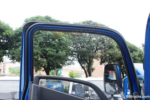 Sichuan Hyundai Ruiyue 109hp 4X2(6 wheels) 4.18m Single Row Flatbed Light Truck Chassis Cab (3) | 86Trucks