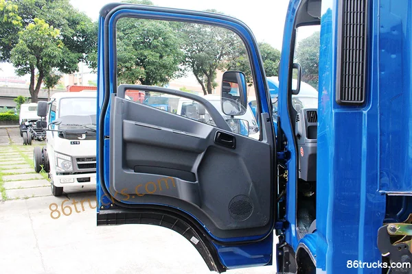 Sichuan Hyundai Ruiyue 109hp 4X2(6 wheels) 4.18m Single Row Flatbed Light Truck Chassis Cab (2) | 86Trucks
