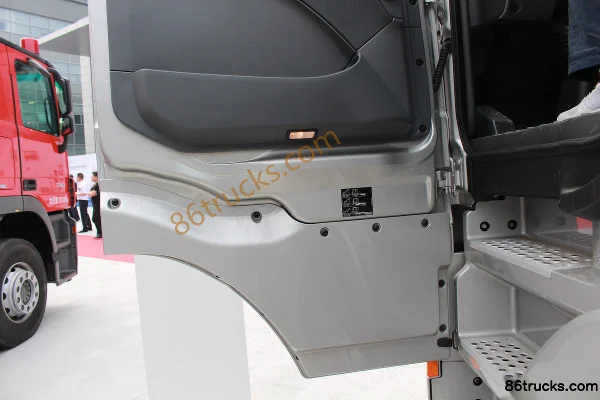 Mercedes-Benz Actros Heavy Truck 480 hp 6X2R Tractor Truck (Model 2648E5) Cab (3) | 86Trucks