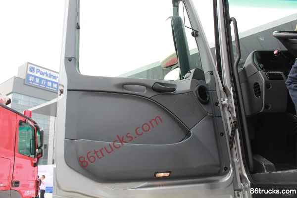 Mercedes-Benz Actros Heavy Truck 480 hp 6X2R Tractor Truck (Model 2648E5) Cab (2) | 86Trucks