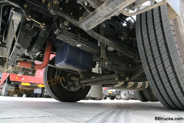 SHACMAN Delong X3000 Lightweight Edition 550 hp 6X4(10 wheels) dangerous goods tractor truck Chassis (3) | 86Trucks