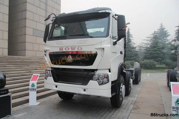 Sinotruk HOWO-T7H heavy truck 400 hp 8X4(12 wheels) concrete mixer truck (chassis) Exterior