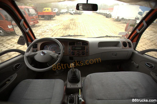 Dongfeng Lituo 4102 Value Edition 129hp 4X2(6 wheels) 3.7m Dump Truck (Integrated Main and Sub Frame) Cab (1) | 86Trucks