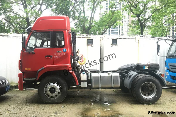 XCMG Ruilong Heavy Truck 240hp 4X2(6 wheels) Tractor Truck Exterior (3) | 86Trucks