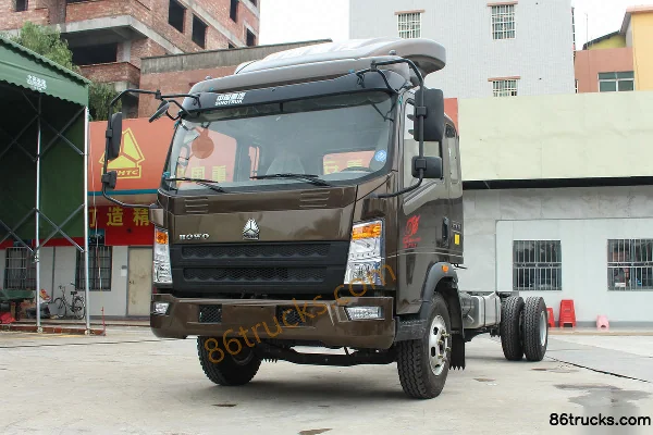 Sinotruk HOWO Tongshuai 154hp 4X2(6 wheels) 3800mm Wheelbase Day Cab Light Truck Chassis Exterior (3) | 86Trucks