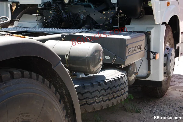 Sinotruk HOWO 290 ch 4X2(6 roues) tracteur routier (toit surélevé) Châssis (1) | 86Trucks