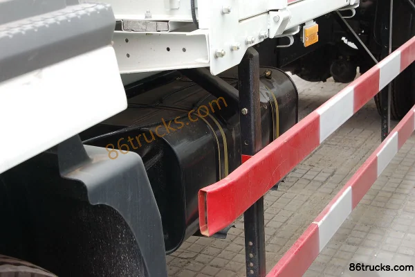 Dongfeng Commercial Vehicle Tianjin Medium Truck 185 hp 4X2(6 wheels) 6.6m Flatbed Cargo Truck Chassis (1) | 86Trucks