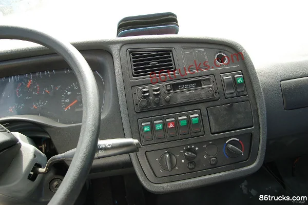 FAW Jiefang Junwei (J5K) Medium Truck 130 hp 4X2(6 wheels) Van Truck Cab (3) | 86Trucks