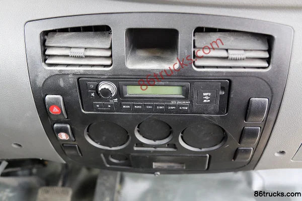 Nanjing Auto Changda Xiaofuxing 11 hp 4X2(6 wheels) Electric Self-loading Garbage Truck Cab (3) | 86Trucks
