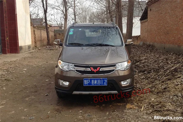 Wuling Hongguang 2014 S Luxury 112hp 1.5L Minivan Exterior (2) | 86Trucks