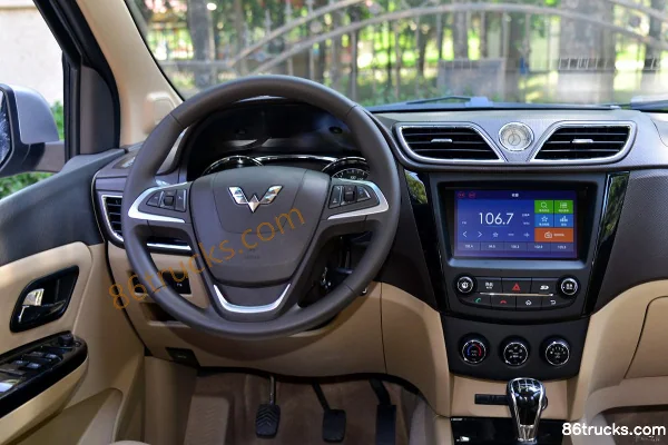 Wuling Hongguang 2016 S1 Prestige 112 ch 1,5 L fourgonnette Cabine (2) | 86Trucks