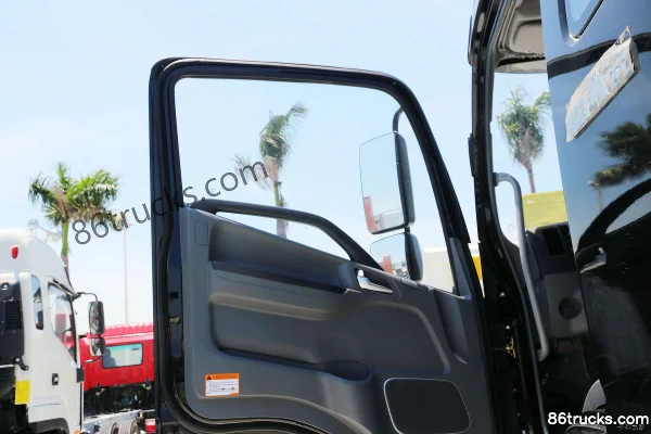 JAC Gallop K6L Medium Truck 190hp 4X2(6 wheels) 7.8m Van Cargo Truck Cab (2) | 86Trucks