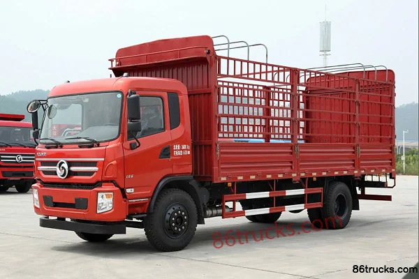 CHUANJIAO Medium Truck 160hp 4X2(6 wheels) 6.8m Stake Truck Exterior (3) | 86Trucks