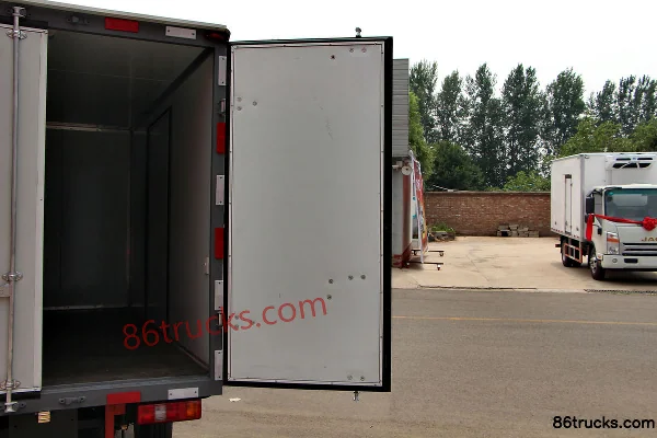 JAC Kangling X1 1.3L 87 hp 4X2(6 wheels) 3.1m Single Row Van Micro Truck (China V) Body (3) | 86Trucks