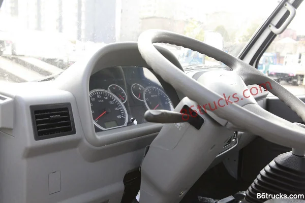 FAW Hongta FAW Jiefang Jinling 120 hp 4X2(6 wheels) 3.8m crew cab flatbed light truck (2) | 86Trucks