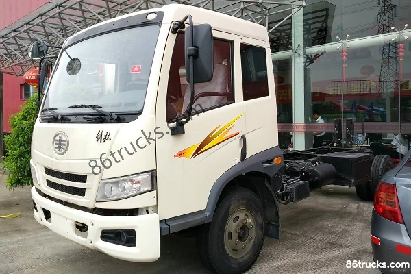 FAW Jiefang Qingdao Junwei J5K camion porteur 130 ch 4X2(6 roues) châssis porteur empattement 4250 Extérieur (2) | 86Trucks