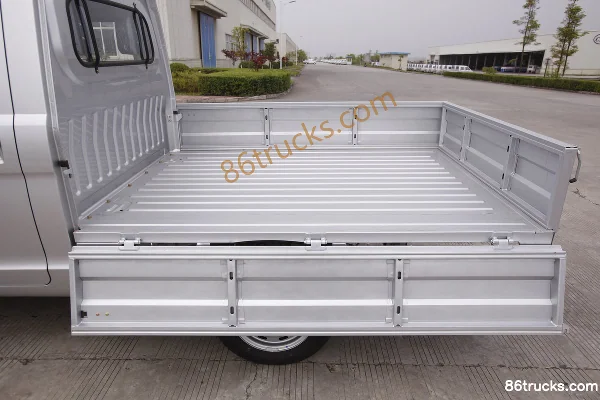 NanJun Ruiyi 1.5L 112 ch 4X2(6 roues) essence 2.1 m cabine double plateau micro-camion Châssis (2) | 86Trucks