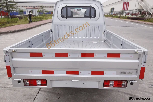 NanJun Ruiyi 1.5L 112 ch 4X2(6 roues) essence 2.1 m cabine double plateau micro-camion Châssis (1) | 86Trucks