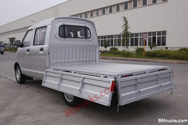 NanJun Ruiyi 1.3L 87hp 4X2(6 wheels) Gasoline 2.1m Double Row Flatbed Mini Truck Body (2) | 86Trucks
