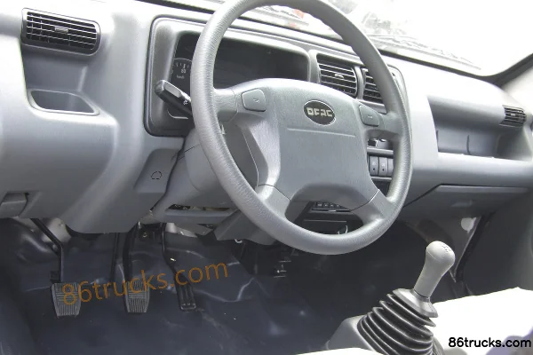 Dongfeng Junfeng 1.3L 87 hp 4X2(6 wheels) Gasoline 3.3m Single-Cab Flatbed Mini Truck (1) | 86Trucks