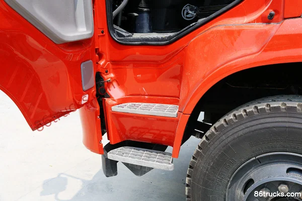 Dongfeng Commercial Vehicle Tianjin Medium Truck 210hp 6X2(8 wheels) Day Cab Cargo Truck Chassis (8-speed) (2) | 86Trucks