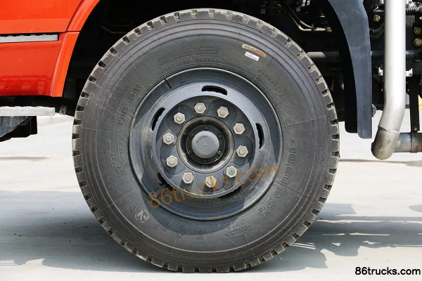 Dongfeng Commercial Vehicle Tianjin Medium Truck 210hp 6X2(8 wheels) Day Cab Cargo Truck Chassis (8-speed) (3) | 86Trucks