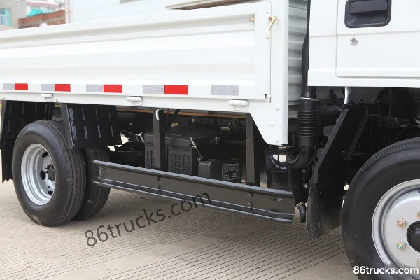 FAW Hongta FAW Jiefang Baling 95 ch 4X2(6 roues) camion léger à plateau 4,3 m cabine simple Châssis (3) | 86Trucks