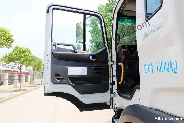 JAC Gallop A5L medium truck 160hp 4X2(6 wheels) 5.8m single-row van cargo truck Cab (1) | 86Trucks