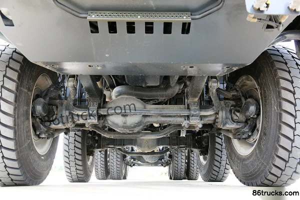 IVECO Trakker Heavy Truck 500hp 8X8(12 wheels) Tractor Truck Chassis (1) | 86Trucks