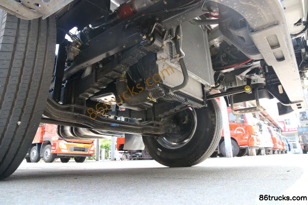Dongfeng Commercial Vehicle Tianjin Medium Truck 180hp 4X2(6 wheels) 7.7m Cargo Truck Chassis (2) | 86Trucks