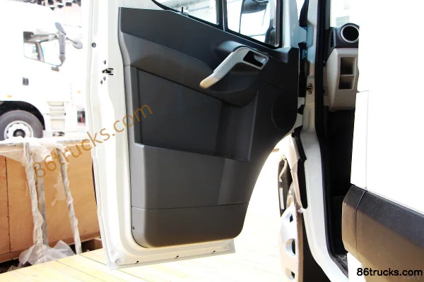 JAC Star 6 Series 2016 Model Logistics Version 148 hp closed van Cab (3) | 86Trucks