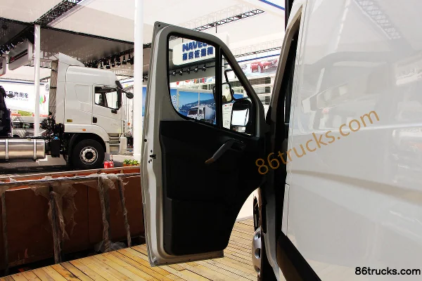 JAC Star 6 Series 2016 Model Logistics Version 148 hp closed van Cab (1) | 86Trucks