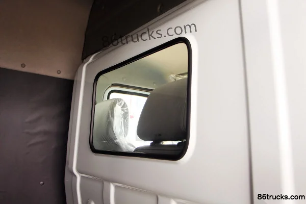 JAC Star 6 Series 2016 Model Logistics Version 148 hp closed van Cargo Box (2) | 86Trucks