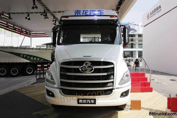 Dongfeng Liuqi Chenglong T7 Heavy Truck 520hp 6X4(10 wheels) Long-nose Tractor Truck Exterior (2) | 86Trucks