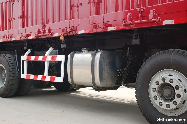 SHACMAN Delong F2000 Heavy Truck 310hp 8X4(12 wheels) 7m Dump Truck Chassis (3) | 86Trucks